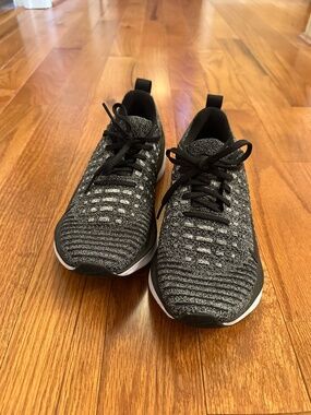 Women's Nike Reactx Infinity Run 4 Sneakers Size 8.5